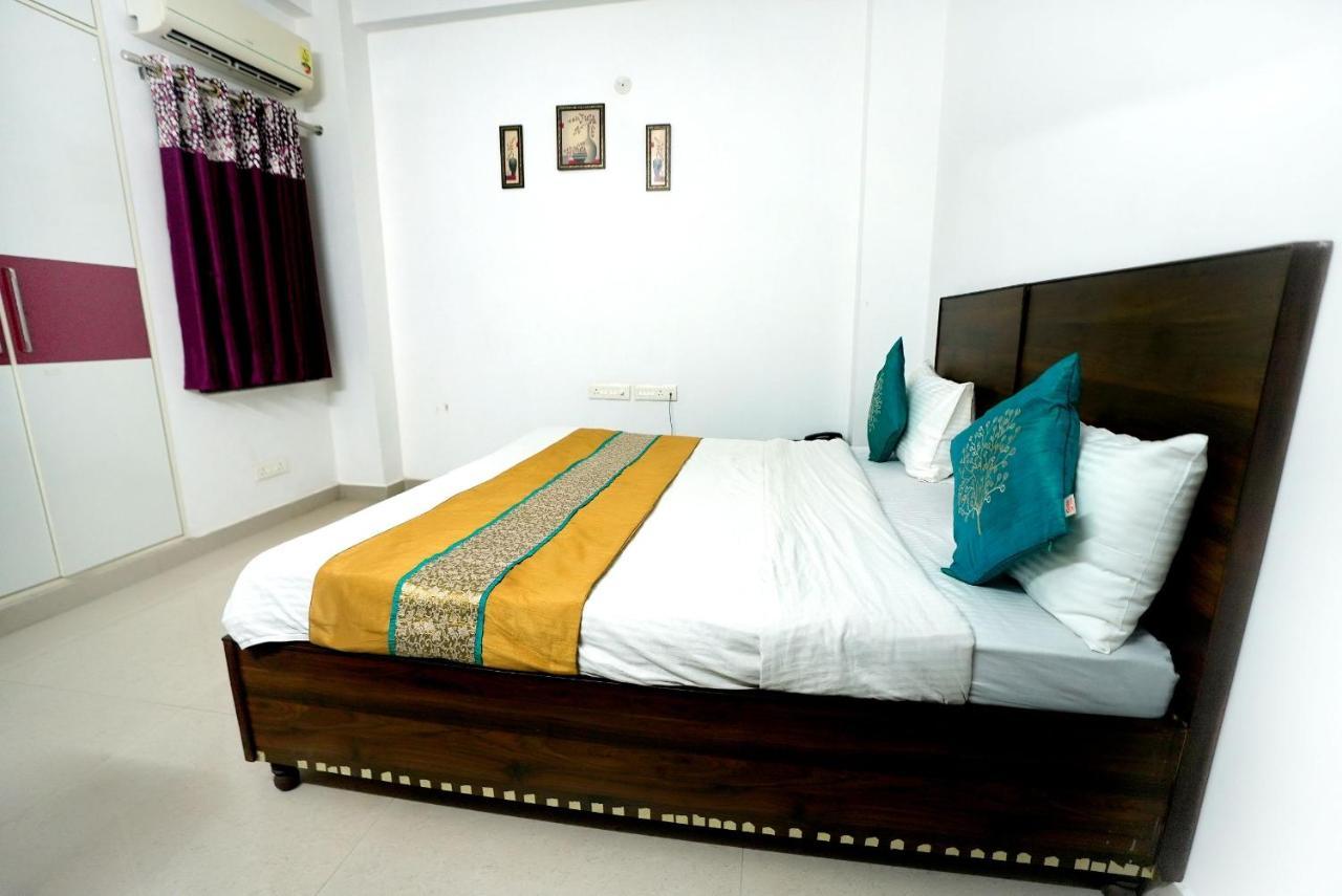Gupta Residency Near Ajnara Heritage Noida Zewnętrze zdjęcie