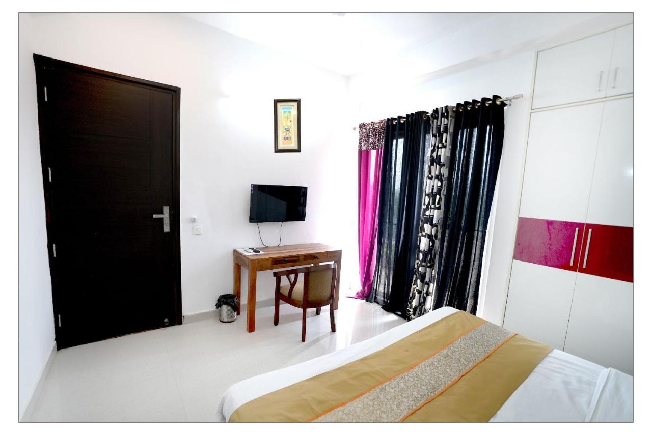 Gupta Residency Near Ajnara Heritage Noida Zewnętrze zdjęcie
